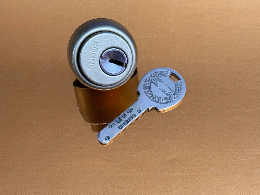 U Shin Showa X-Key - Blue Belt