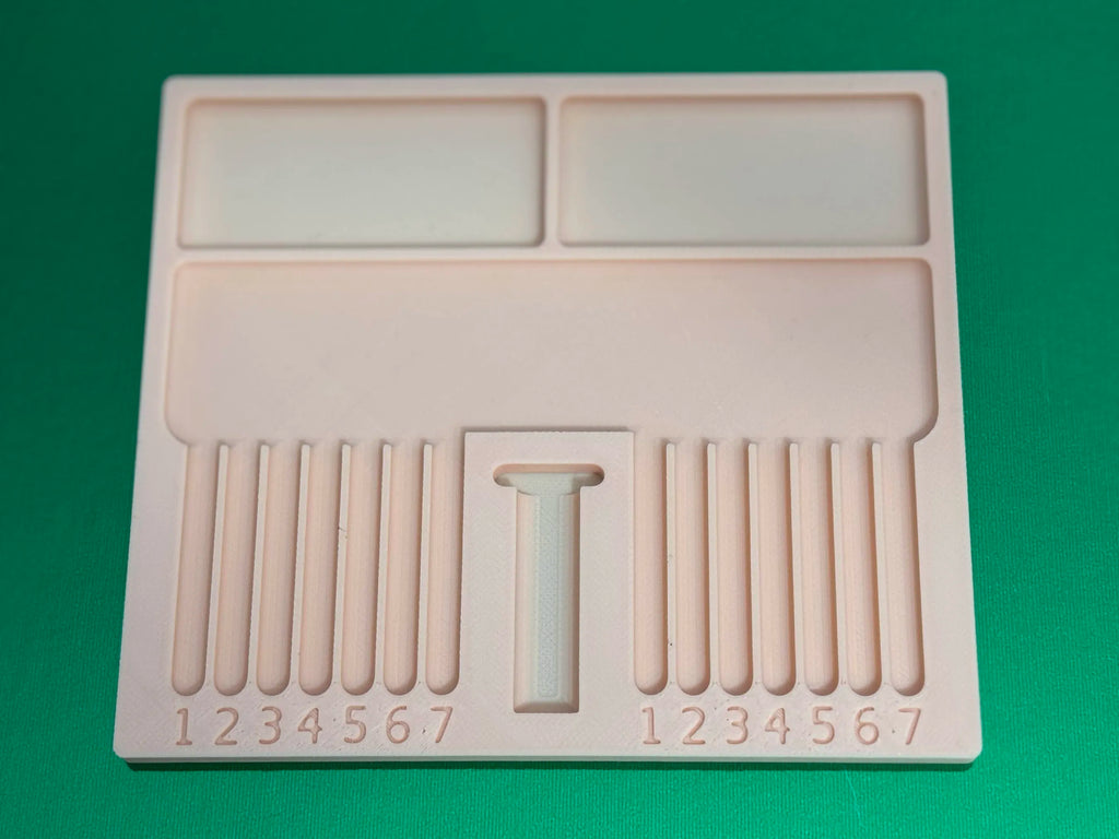 Pinning Tray (Free w/ order 75+)