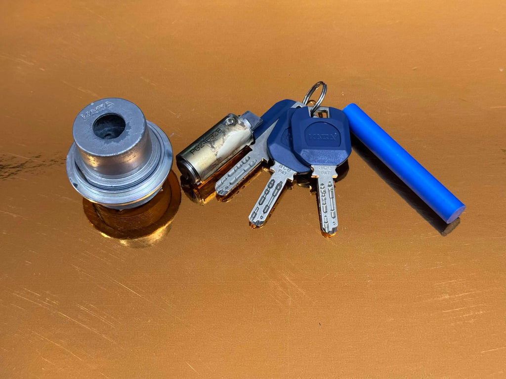 Kaba Ace - Red Belt (With plug follower)