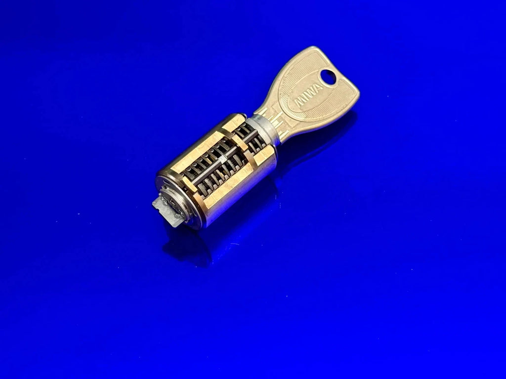 Miwa PR lock cutaway